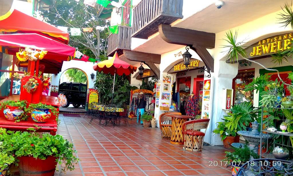 Casa Guadalajara | restaurant | 4105 Taylor St, San Diego, CA 92110, USA | 6192955111 OR +1 619-295-5111