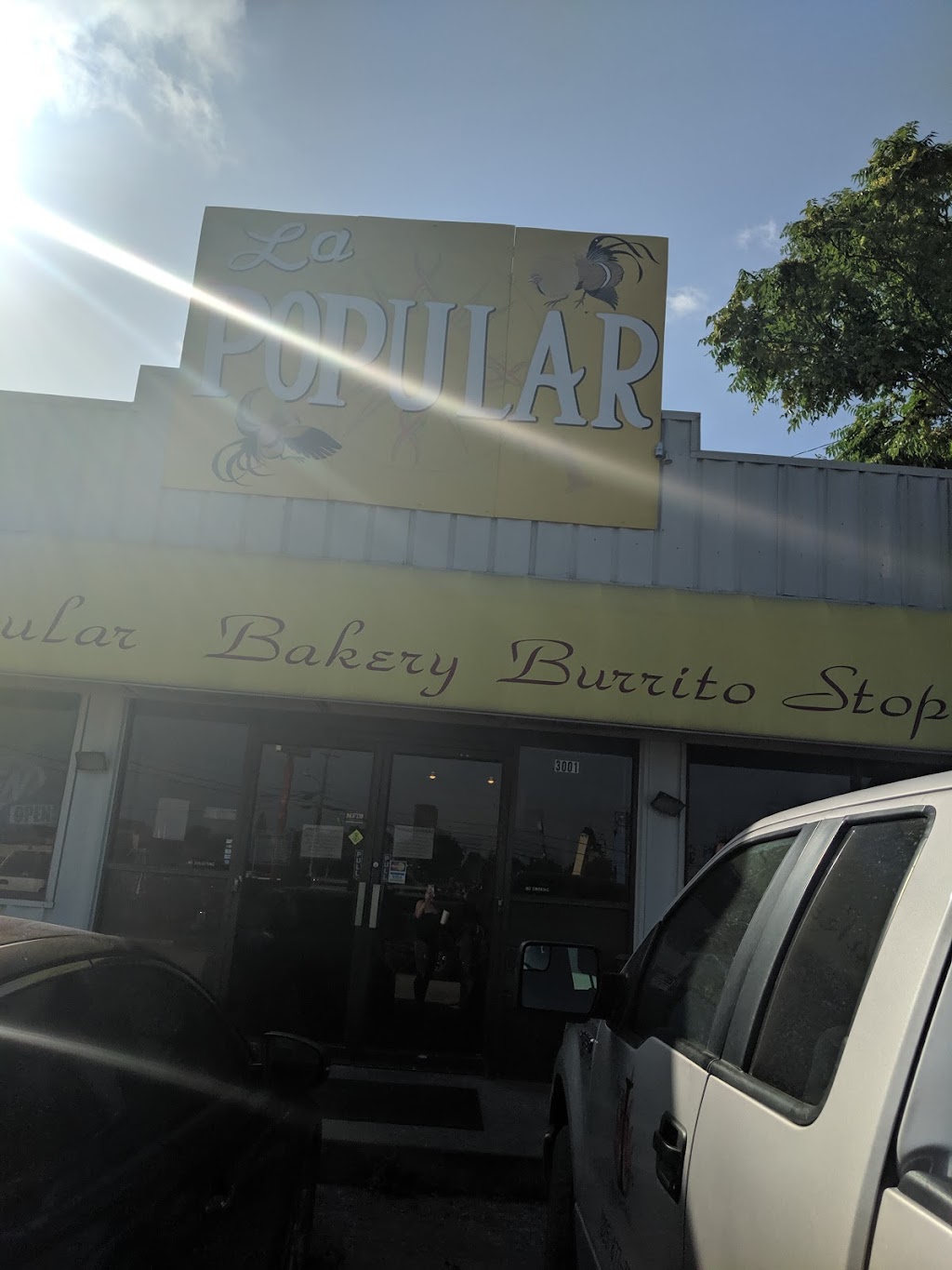 La Popular Bakery Burrito Stop | bakery | 3001 S Treadaway Blvd, Abilene, TX 79602, USA | 3256952670 OR +1 325-695-2670