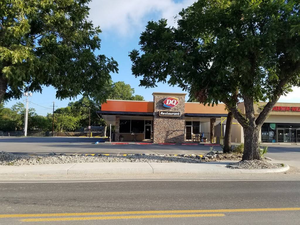 Dairy Queen Store | restaurant | 370 Landa St, New Braunfels, TX 78130, USA | 8306252392 OR +1 830-625-2392