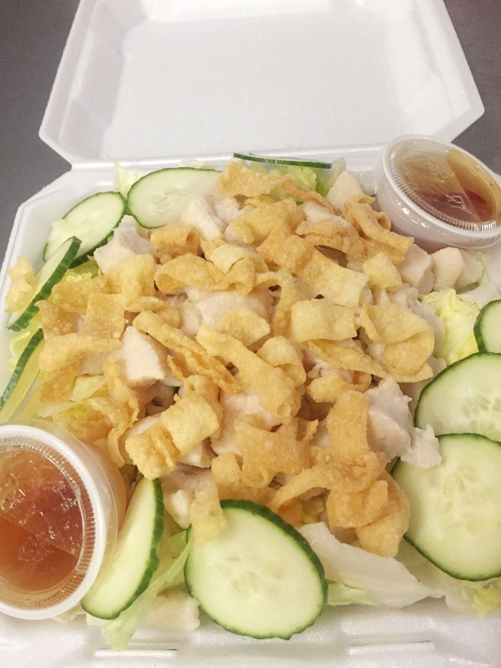 Chongs Chinese Barbque & Salads | restaurant | 8841 N Cedar Ave, Fresno, CA 93720, USA | 5594510708 OR +1 559-451-0708