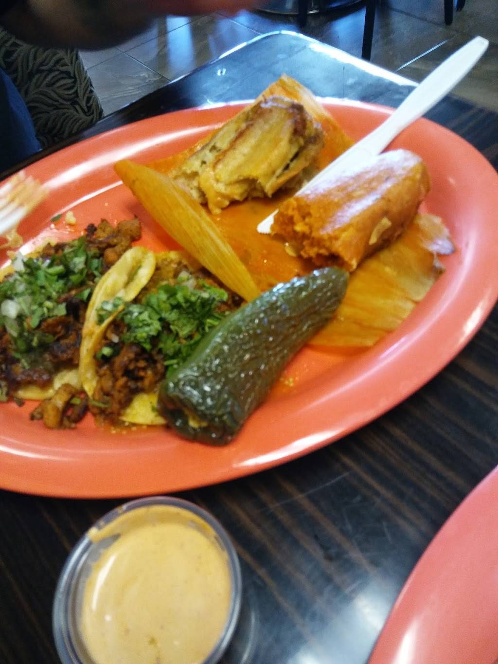 Tamale Caliente | restaurant | 3330 E Florida Ave Ste B, Hemet, CA 92544, USA | 9513057253 OR +1 951-305-7253