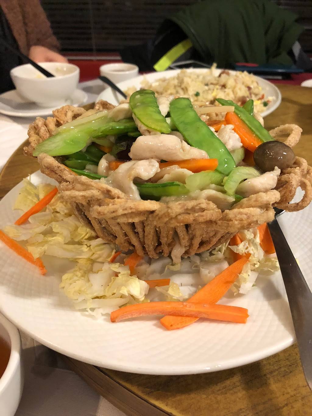 Ben Ben Restaurant | meal delivery | 697 Somerset St W, Ottawa, ON K1R 6P5, Canada | 6132385022 OR +1 613-238-5022