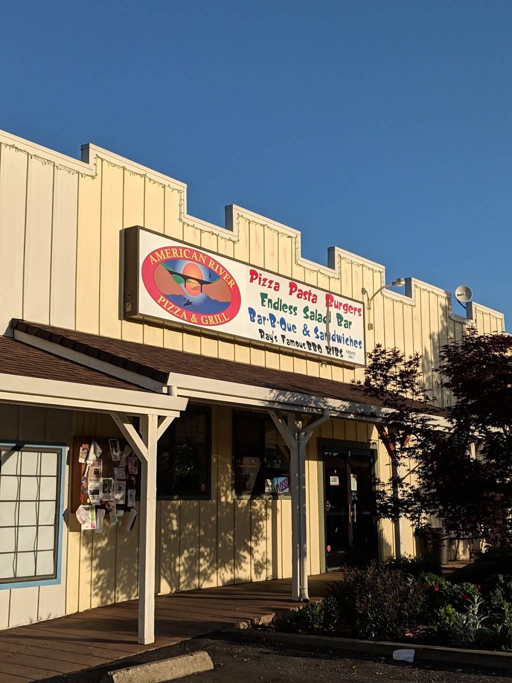 American River Pizza & Grill | restaurant | 2966 CA-49, Cool, CA 95614, USA | 5308871969 OR +1 530-887-1969