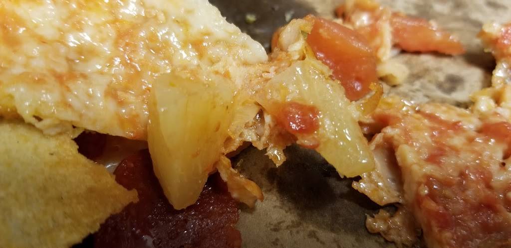 Two Sisters Pizzeria | restaurant | 4506 John Tyler Hwy, Williamsburg, VA 23185, USA | 7572581600 OR +1 757-258-1600