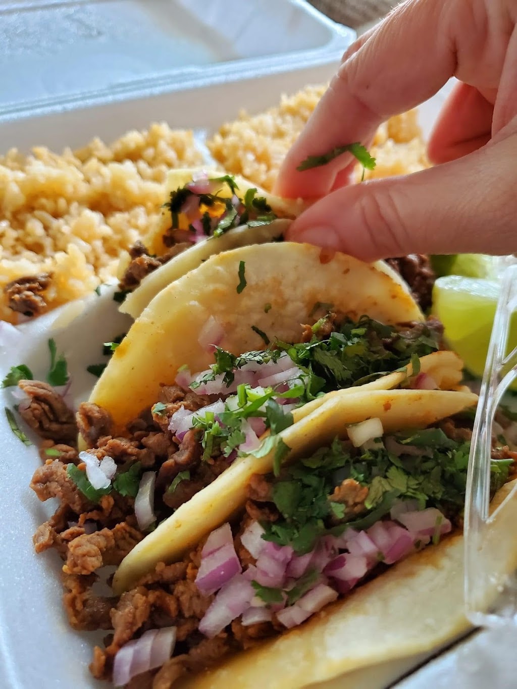 Suzys Taqueria | restaurant | 320 N First Ave, Stayton, OR 97383, USA | 9713989585 OR +1 971-398-9585