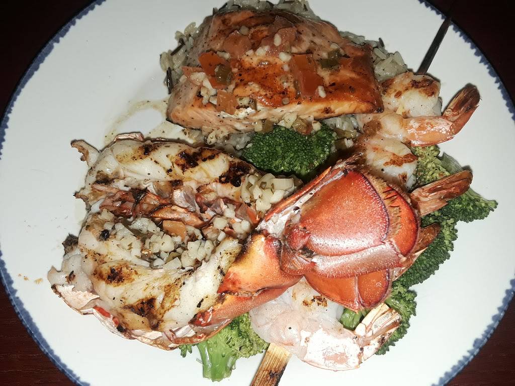 Red Lobster | restaurant | 211 Old Country Rd #217, Carle Place, NY 11514, USA | 5162487411 OR +1 516-248-7411