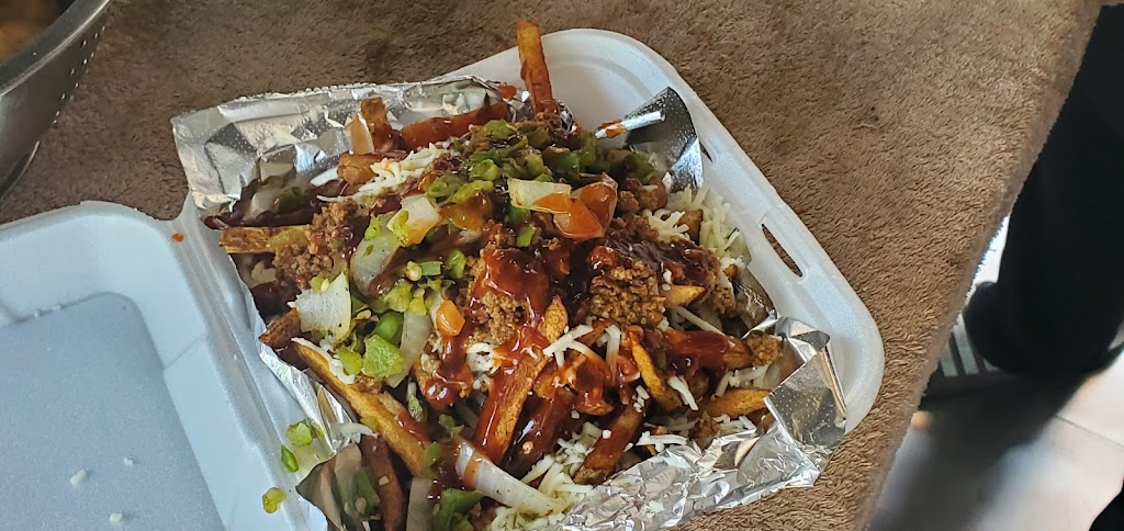 Beachwood Truck Park | restaurant | 24619 Chagrin Blvd, Beachwood, OH 44122, USA | 2163641067 OR +1 216-364-1067