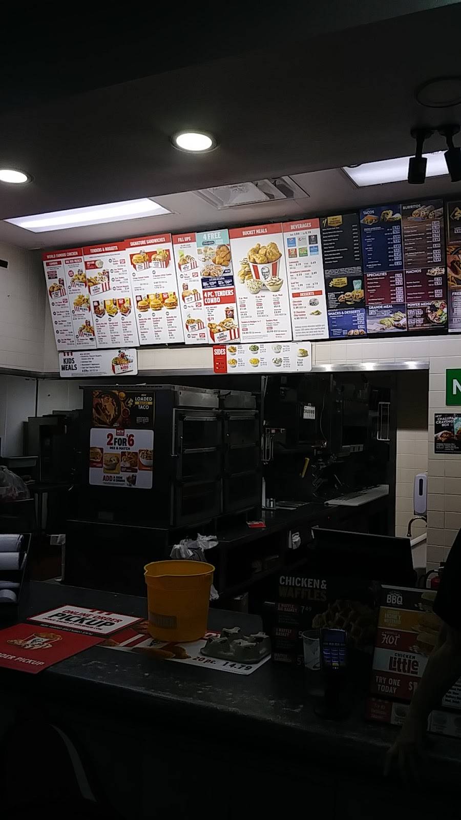 KFC | restaurant | 1001 Westbank Expy, Westwego, LA 70094, USA | 5043416909 OR +1 504-341-6909