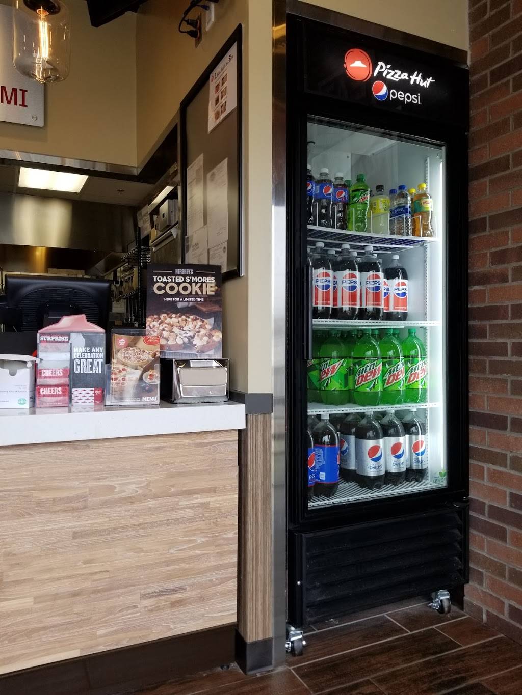 Pizza Hut | meal takeaway | 23110 Allen Rd, Woodhaven, MI 48183, USA | 7346764433 OR +1 734-676-4433