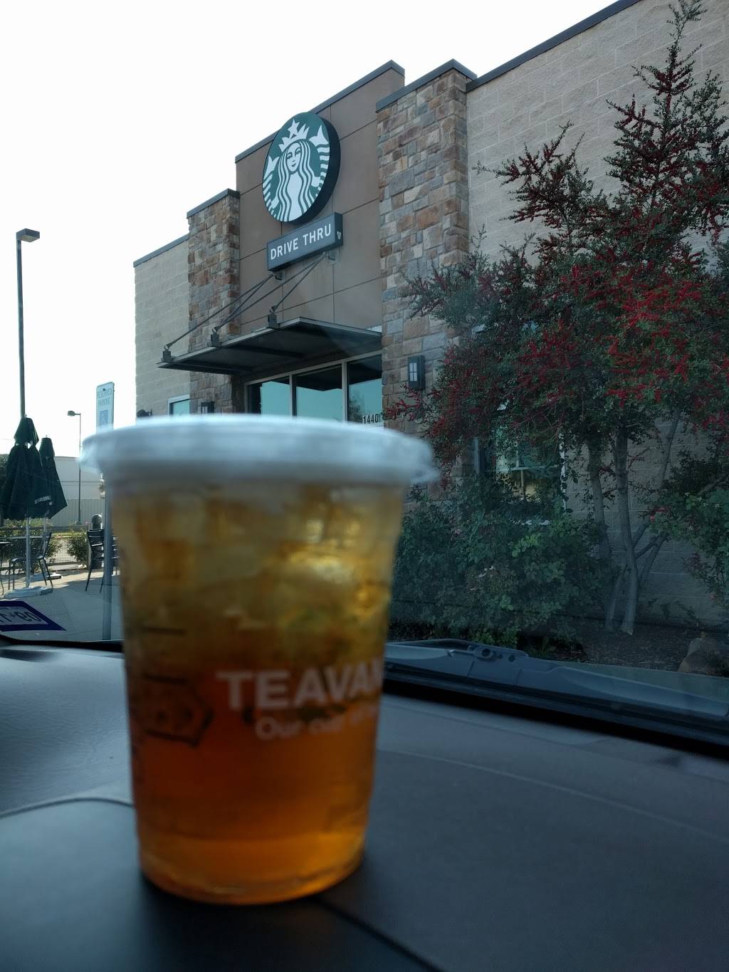 Starbucks | cafe | 1440 S Bowen Rd, Arlington, TX 76013, USA | 8172751190 OR +1 817-275-1190