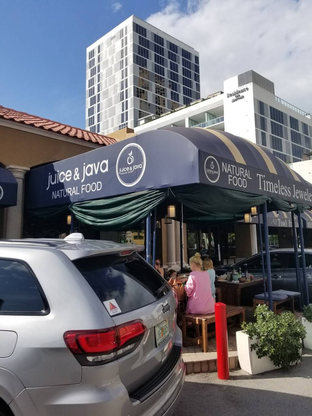 Juice & Java Sunny Isles | restaurant | 17608 Collins Ave #2825, Sunny Isles Beach, FL 33160, USA | 3059333700 OR +1 305-933-3700