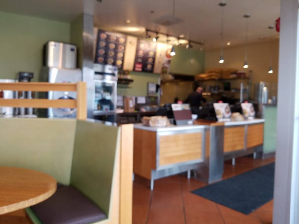 Noodles and Company | restaurant | 1310 Commons Dr, Geneva, IL 60134, USA | 6302626400 OR +1 630-262-6400