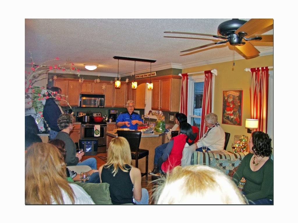 CHEF MARIAS KITCHEN | restaurant | 661 S Wilson Rd, Radcliff, KY 40160, USA | 5028957075 OR +1 502-895-7075