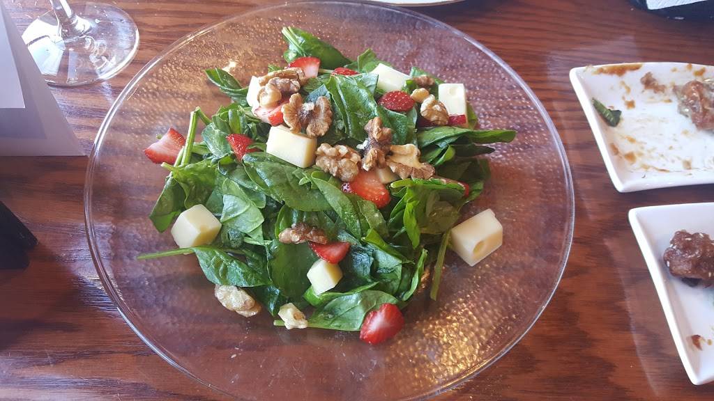 Stellas Restaurant | restaurant | 104 Louisiana Ave, Perrysburg, OH 43551, USA | 4198738360 OR +1 419-873-8360