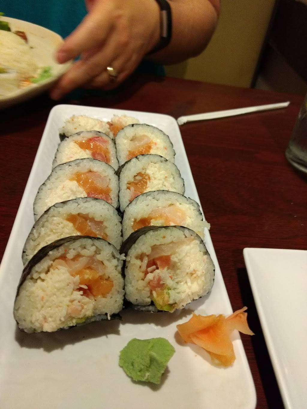 Naked Fish Restaurant | restaurant | 1808 Texas Avenue South #200, College Station, TX 77840, USA | 9794858888 OR +1 979-485-8888