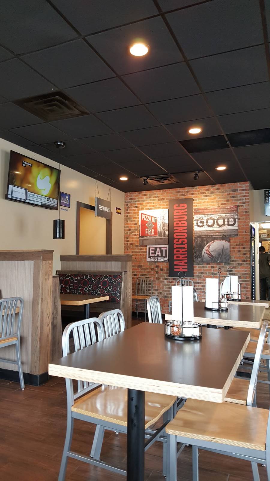 Pizza Hut | meal takeaway | 1550 E Market St, Harrisonburg, VA 22802, USA | 5402099004 OR +1 540-209-9004