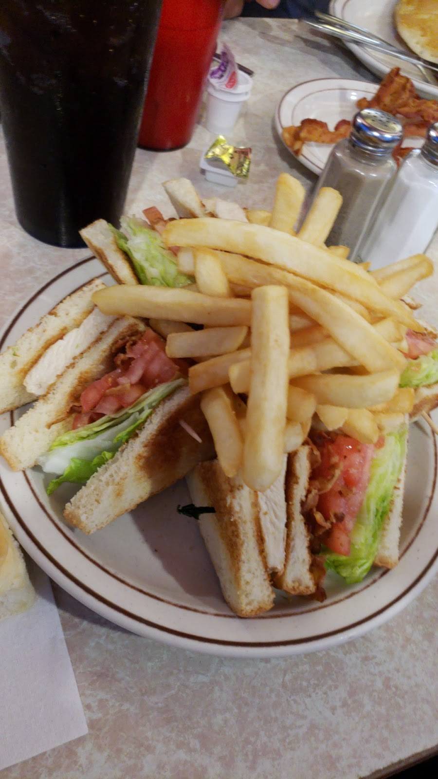 Agawam Diner | restaurant | 166 Newburyport Turnpike, Rowley, MA 01969, USA | 9789487780 OR +1 978-948-7780