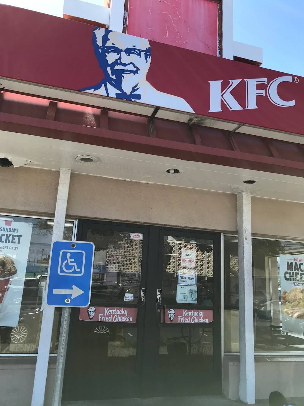 KFC | restaurant | 11 Kainehe St, Kailua, HI 96734, USA | 8082613930 OR +1 808-261-3930