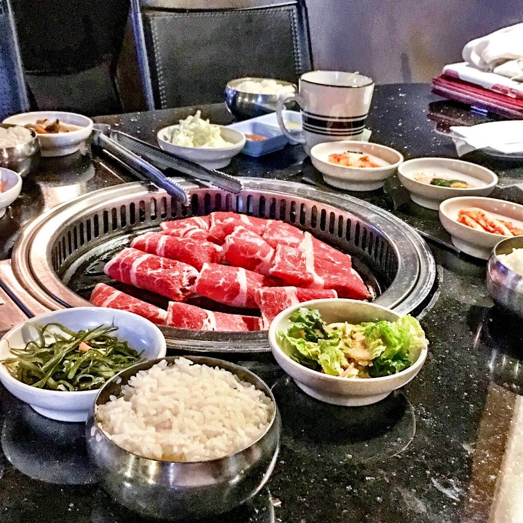 BBQ Hut Restaurant | restaurant | 1147 Roselle Rd, Hoffman Estates, IL 60169, USA | 8478829292 OR +1 847-882-9292