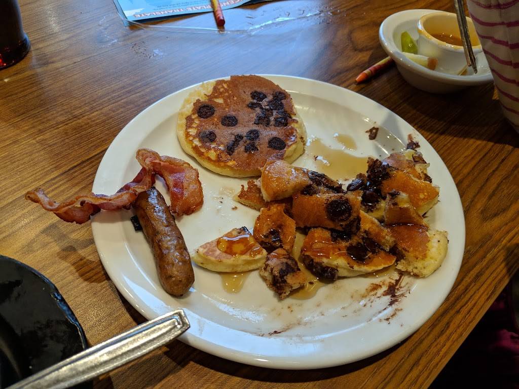 Dennys | restaurant | 3939 S Noland Rd, Independence, MO 64055, USA | 8168362255 OR +1 816-836-2255