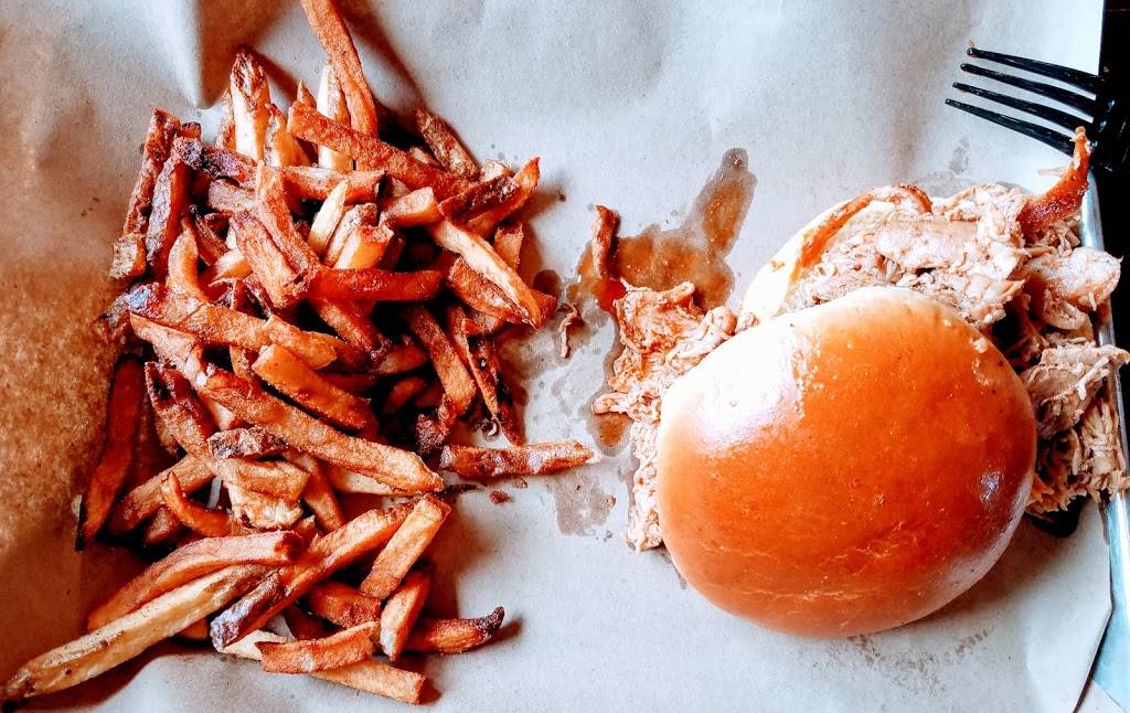 Mission BBQ | restaurant | 18340 W Bluemound Rd, Brookfield, WI 53045, USA | 2626495972 OR +1 262-649-5972