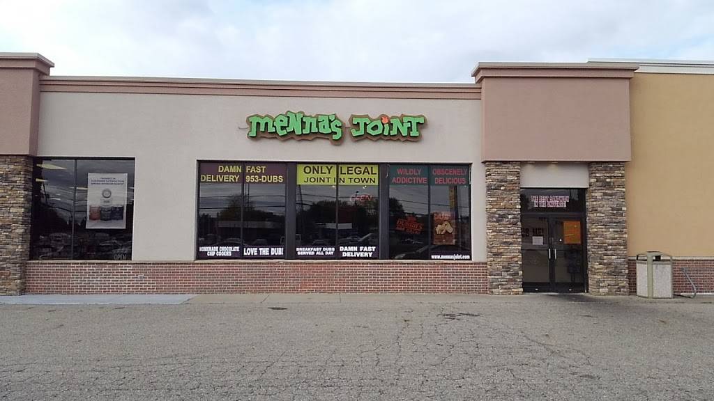 Mennas Joint | meal takeaway | 1418 S Mission St, Mt Pleasant, MI 48858, USA | 9899533827 OR +1 989-953-3827