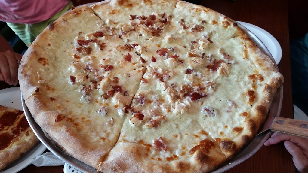 Bubbas Pizza | meal delivery | 22414 Panama City Beach Pkwy, Panama City Beach, FL 32413, USA | 8502499200 OR +1 850-249-9200