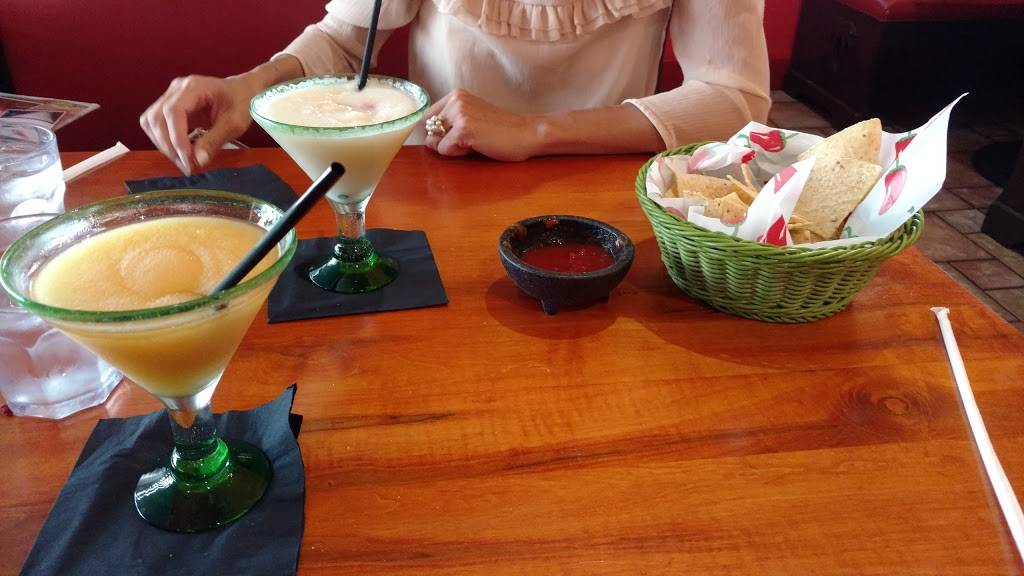 Las Palapas | restaurant | 5403 Northwest Loop 410, San Antonio, TX 78229, USA | 2106807177 OR +1 210-680-7177