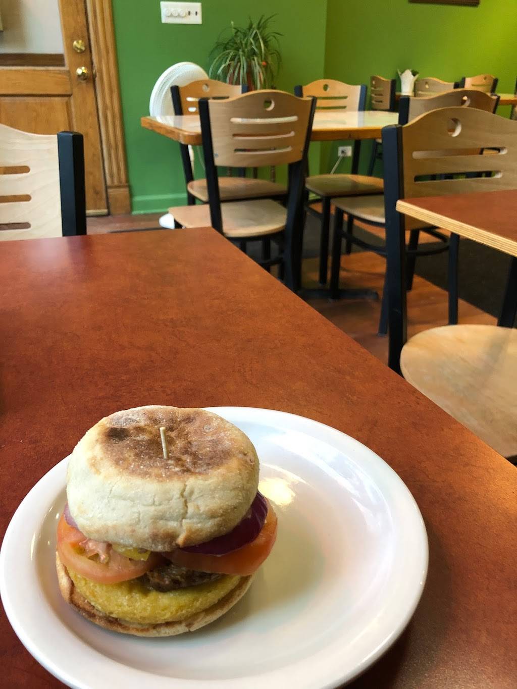 Fancy Plants Cafe | cafe | 613 W Briar Pl, Chicago, IL 60657, USA | 7738571588 OR +1 773-857-1588