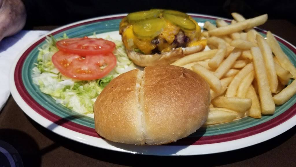 Houligans | restaurant | 1725 W International Speedway Blvd, Daytona Beach, FL 32114, USA | 3862654102 OR +1 386-265-4102