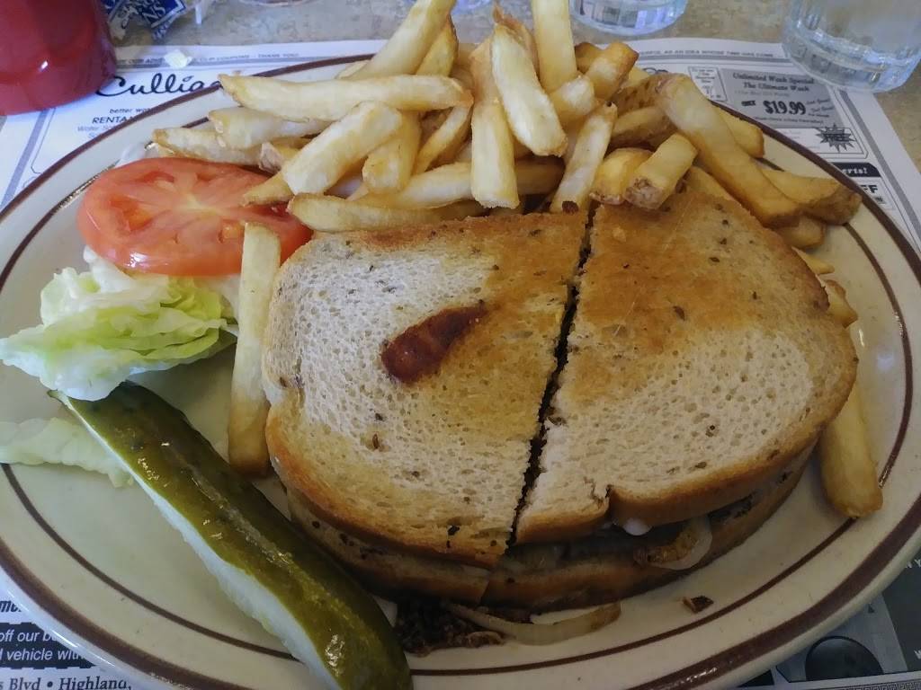 Harry Os | restaurant | 13226 Wicker Ave, Cedar Lake, IN 46303, USA | 2193743403 OR +1 219-374-3403