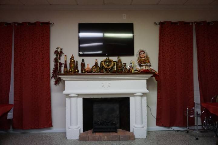 Vernisage | restaurant | 1156 Jasper St, Largo, FL 33770, USA | 7274601080 OR +1 727-460-1080