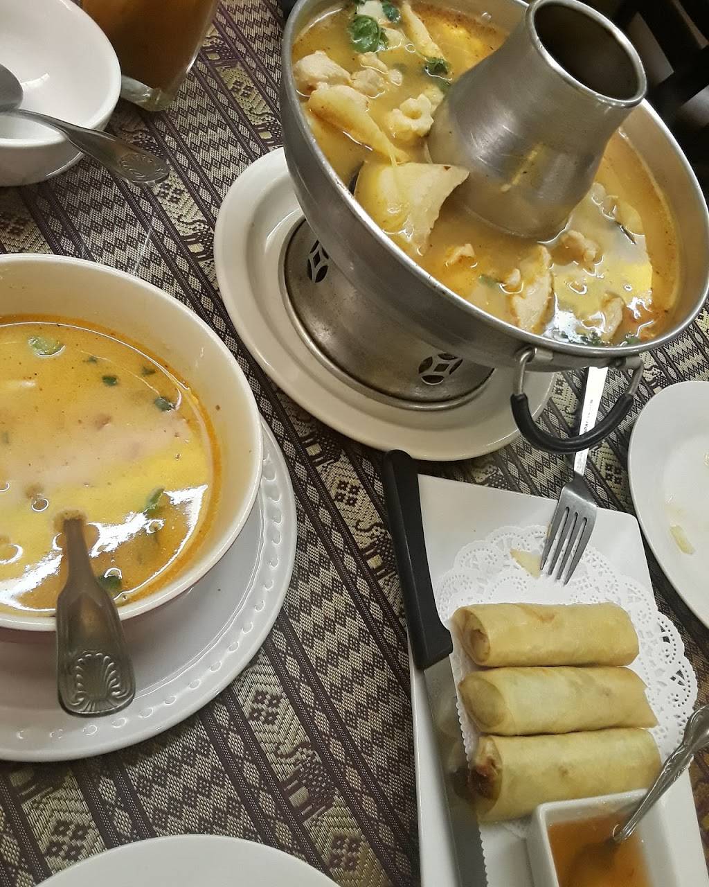 Basil Thai Cooking | restaurant | 411 E Huntington Dr # 103, Arcadia, CA 91006, USA | 6264478845 OR +1 626-447-8845