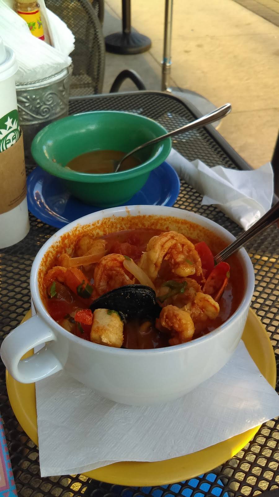 Taqueria el Poblano | restaurant | 2401 Columbia Pike, Arlington, VA 22204, USA | 7032718979 OR +1 703-271-8979