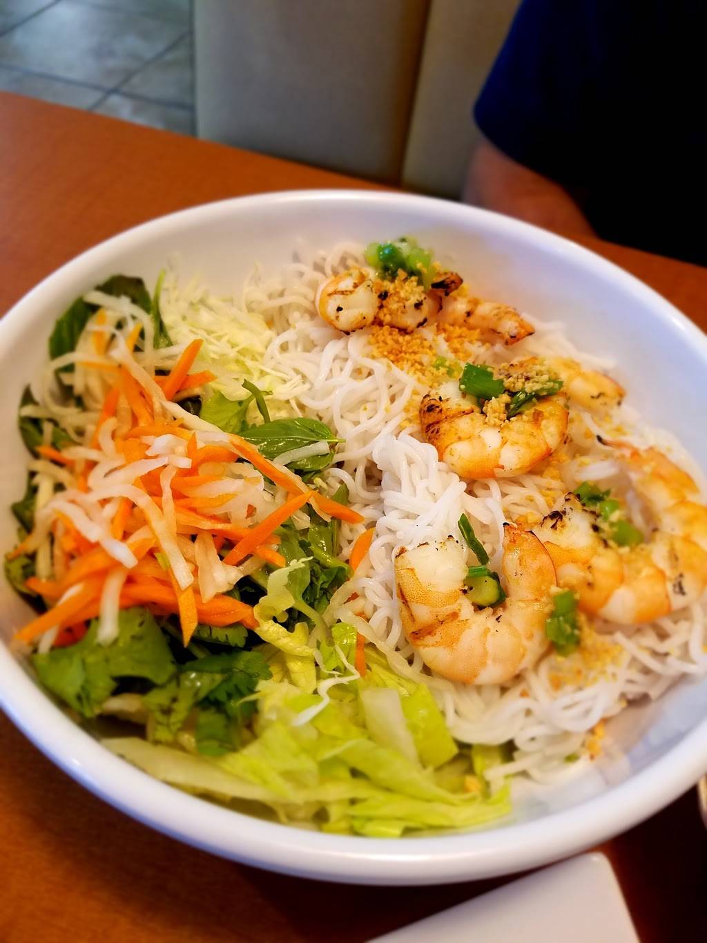 Pho Bowl Vietnamese Restaurant in Clearwater | restaurant | 1550 N McMullen Booth Rd F4, Clearwater, FL 33759, USA | 7272813039 OR +1 727-281-3039