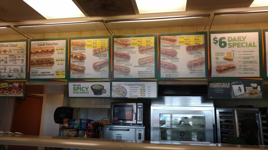 Subway Restaurants | restaurant | 879 Redwood St, Vallejo, CA 94590, USA | 7076477829 OR +1 707-647-7829