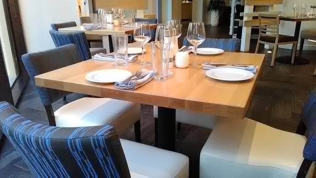 LakeHouse | restaurant | 1 Grand Cypress Blvd, Orlando, FL 32836, USA | 4072394240 OR +1 407-239-4240