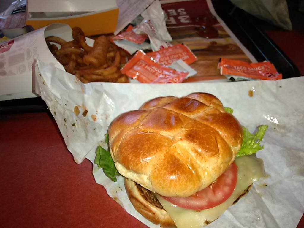 Jack in the Box | restaurant | 1030 Tharp Rd, Yuba City, CA 95993, USA | 5306733283 OR +1 530-673-3283