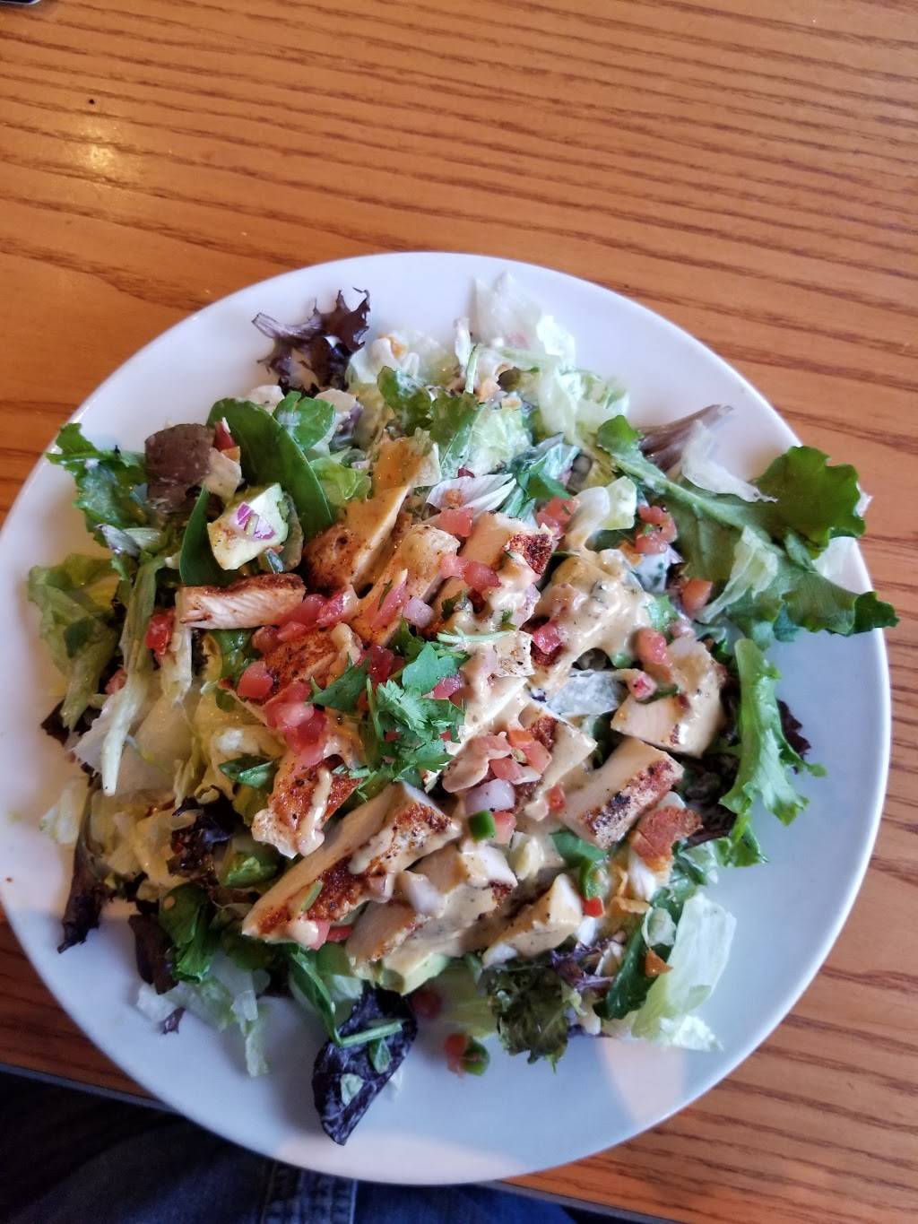 Chilis Grill & Bar | meal takeaway | 2185 Eastridge Loop, San Jose, CA 95122, USA | 4085326727 OR +1 408-532-6727