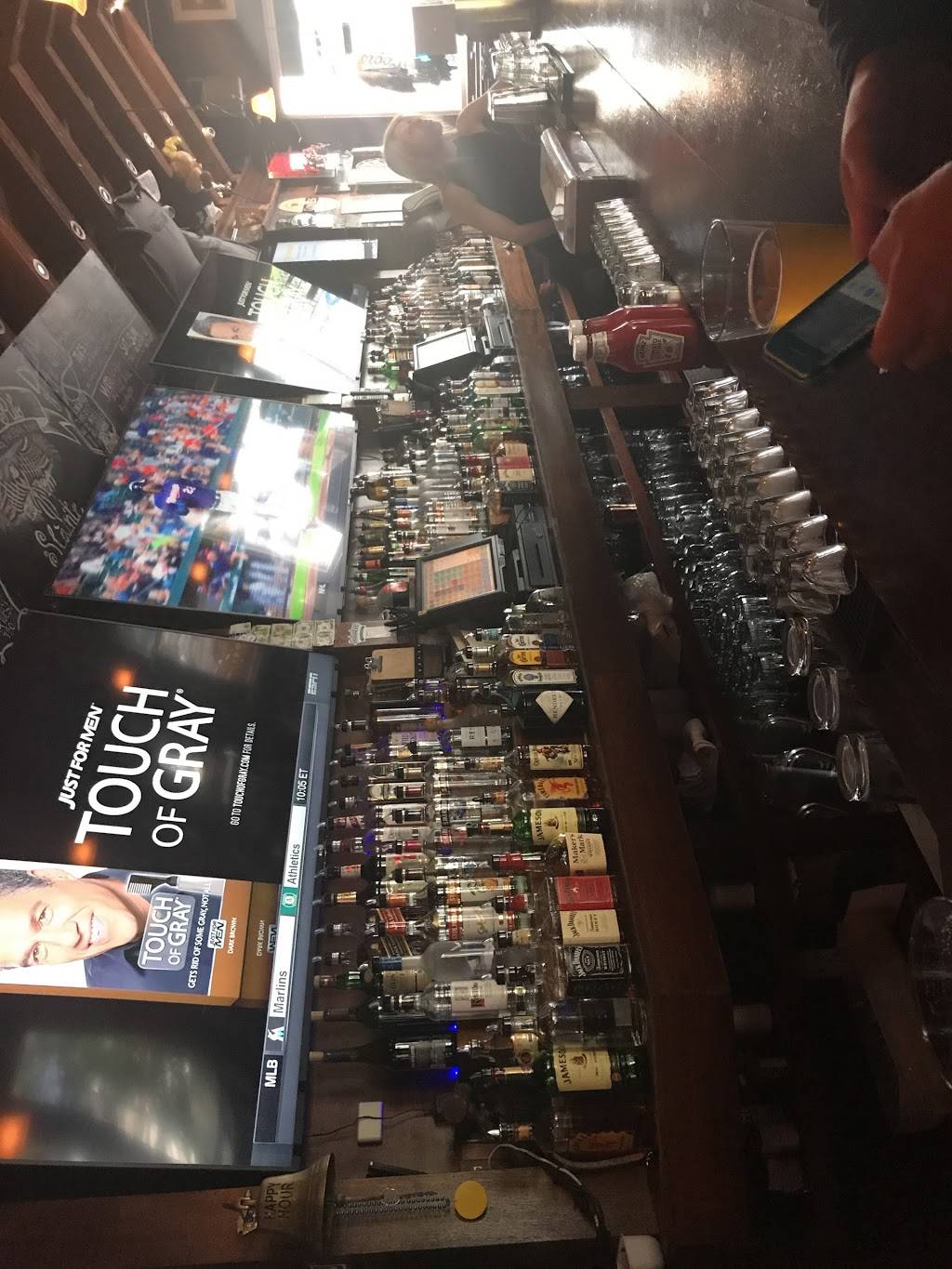 McSwiggans Pub | restaurant | 110 1st St, Hoboken, NJ 07030, USA | 2017986700 OR +1 201-798-6700