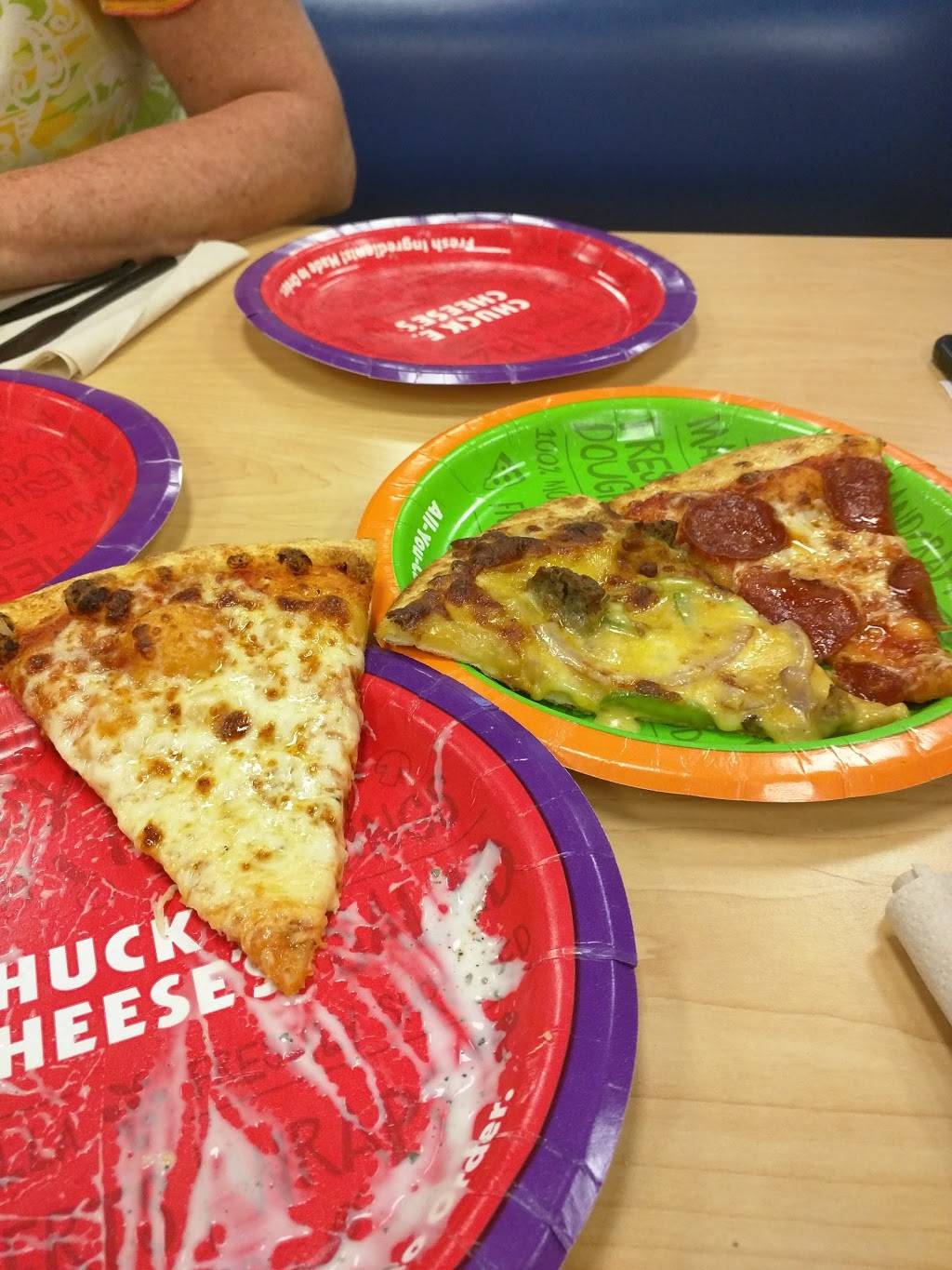 Chuck E. Cheese | restaurant | 13745 Lakeside Cir, Sterling Heights, MI 48313, USA | 5865328989 OR +1 586-532-8989