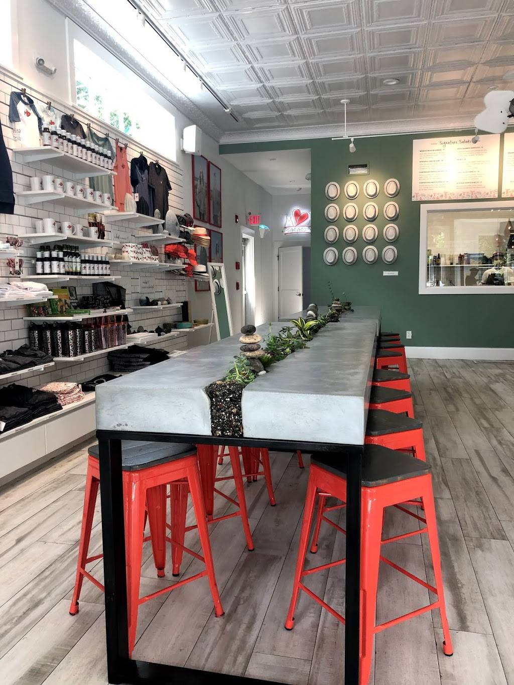 MV Salads | restaurant | 55 Circuit Ave, Oak Bluffs, MA 02557, USA | 5083387754 OR +1 508-338-7754