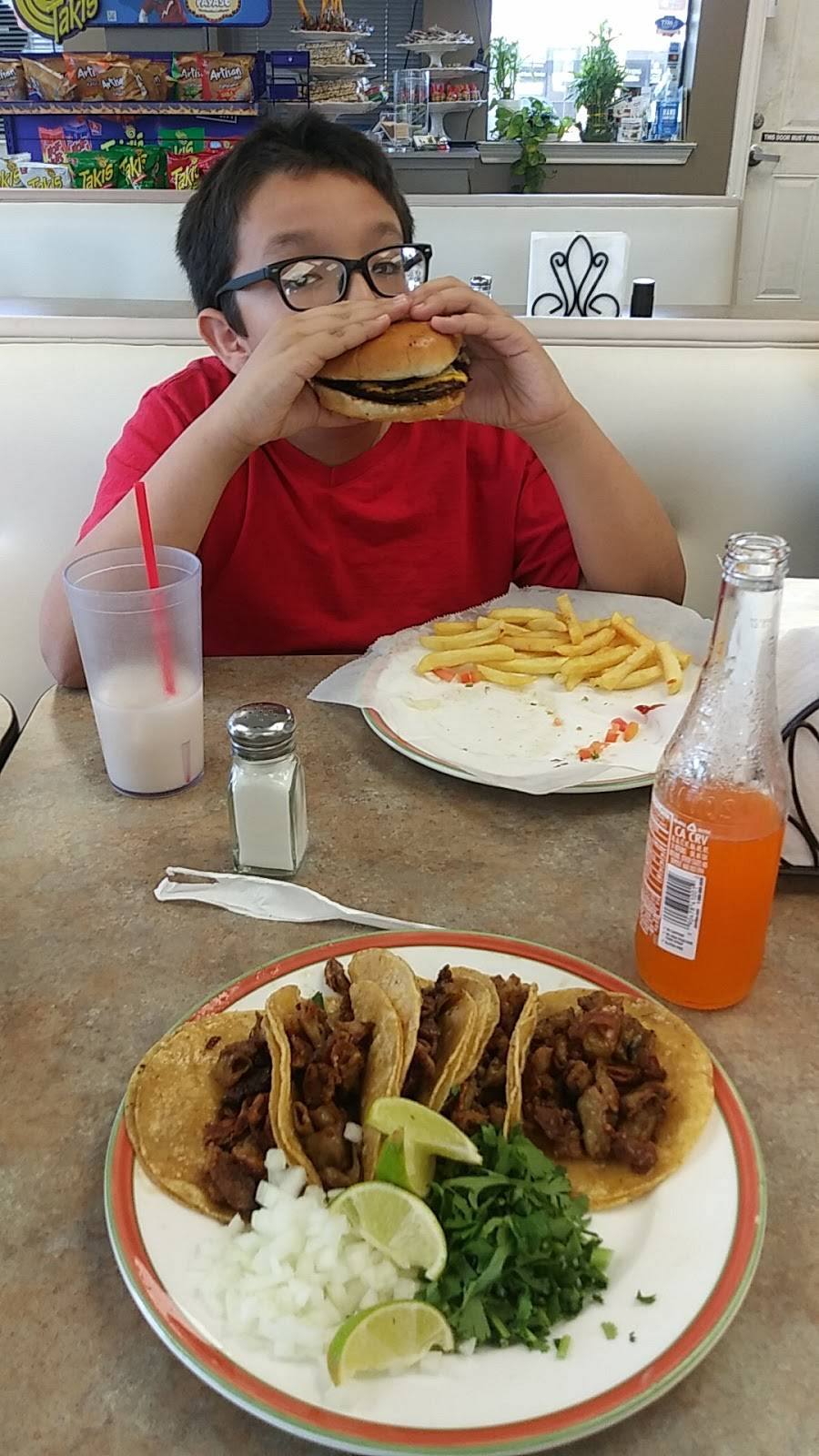 Taqueria Los Potosinos | restaurant | 650 N MacArthur Blvd, Irving, TX 75061, USA | 9729996891 OR +1 972-999-6891