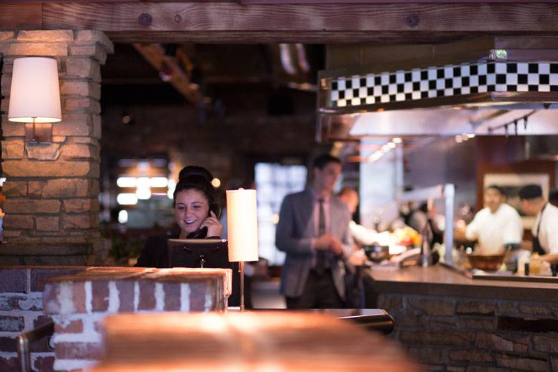 Houstons | restaurant | 1900 NW Executive Center Cir, Boca Raton, FL 33431, USA | 5619980550 OR +1 561-998-0550