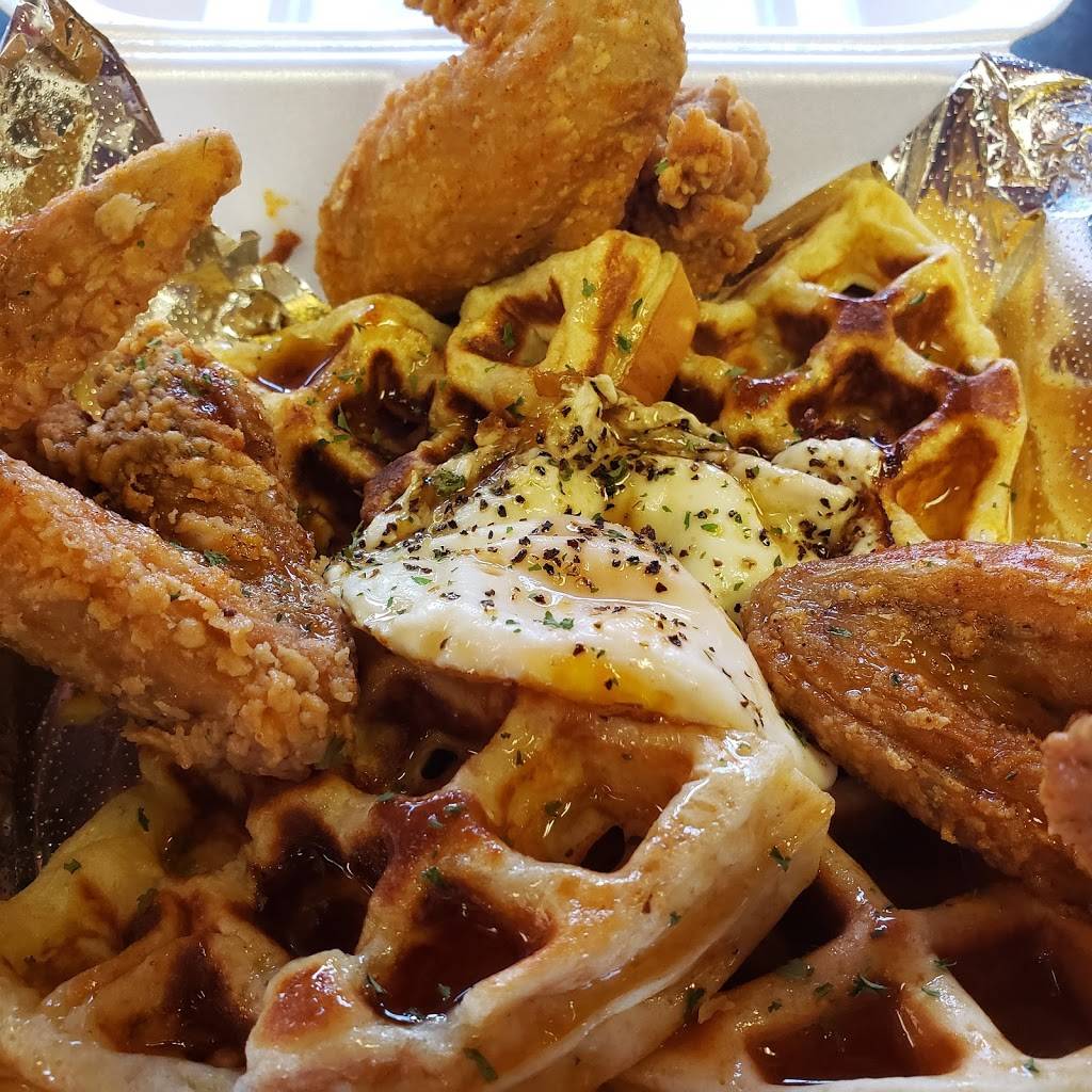 greedys | restaurant | 4338 E 71st St, Cleveland, OH 44105, USA | 2167386949 OR +1 216-738-6949