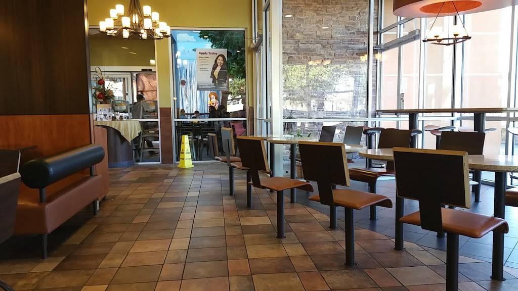 McDonalds | cafe | 302 W Irving Blvd, Irving, TX 75060, USA | 9722534492 OR +1 972-253-4492
