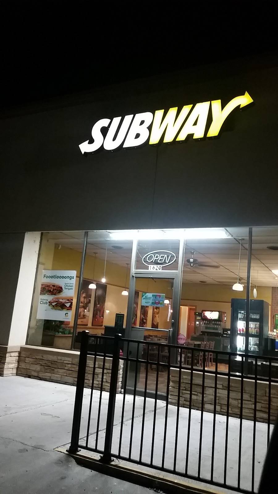 Subway Restaurants | restaurant | 1620 West Business US Hwy 60, Dexter, MO 63841, USA | 5736246944 OR +1 573-624-6944