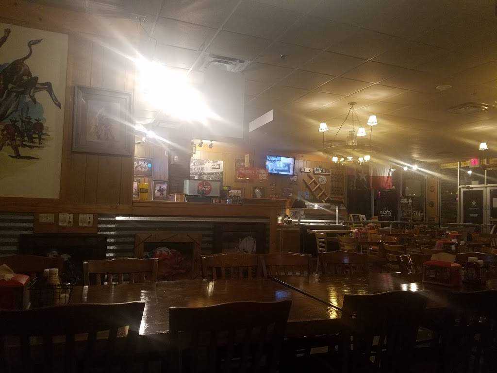 Dickeys Barbecue Pit | restaurant | 2951 Ridge Rd, Rockwall, TX 75032, USA | 9727227776 OR +1 972-722-7776