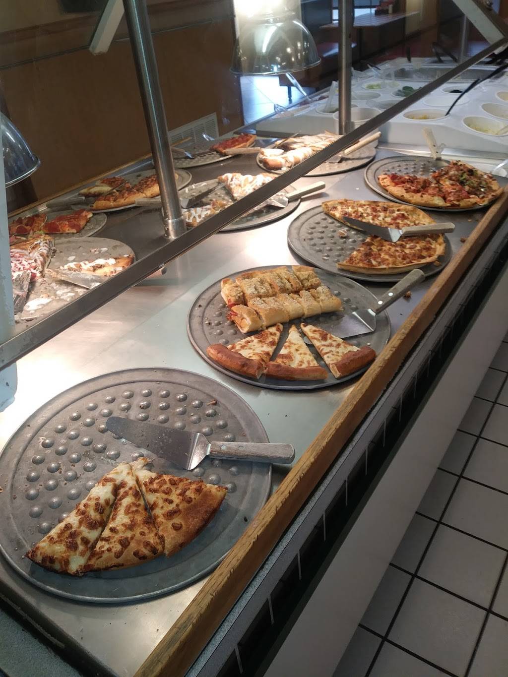 Pizza Inn | restaurant | 624 W Broadway St, Winnsboro, TX 75494, USA | 9033429192 OR +1 903-342-9192