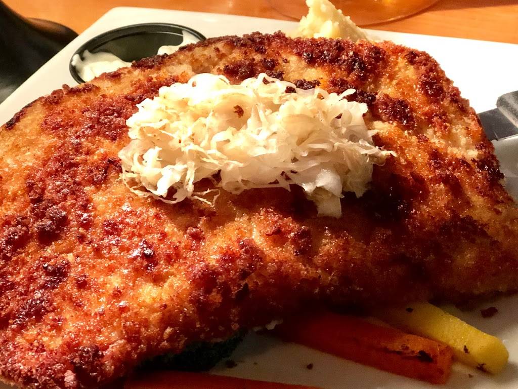 The Fergusson Room | restaurant | 487 St Andrew St W, Fergus, ON N1M 2T1, Canada | 5198434770 OR +1 519-843-4770